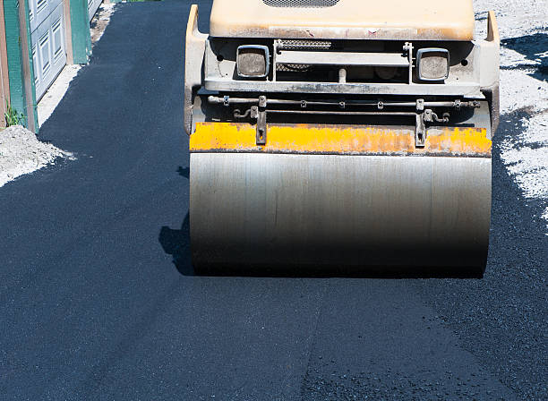 Best Recycled Asphalt Driveway Installation  in Laconia, NH